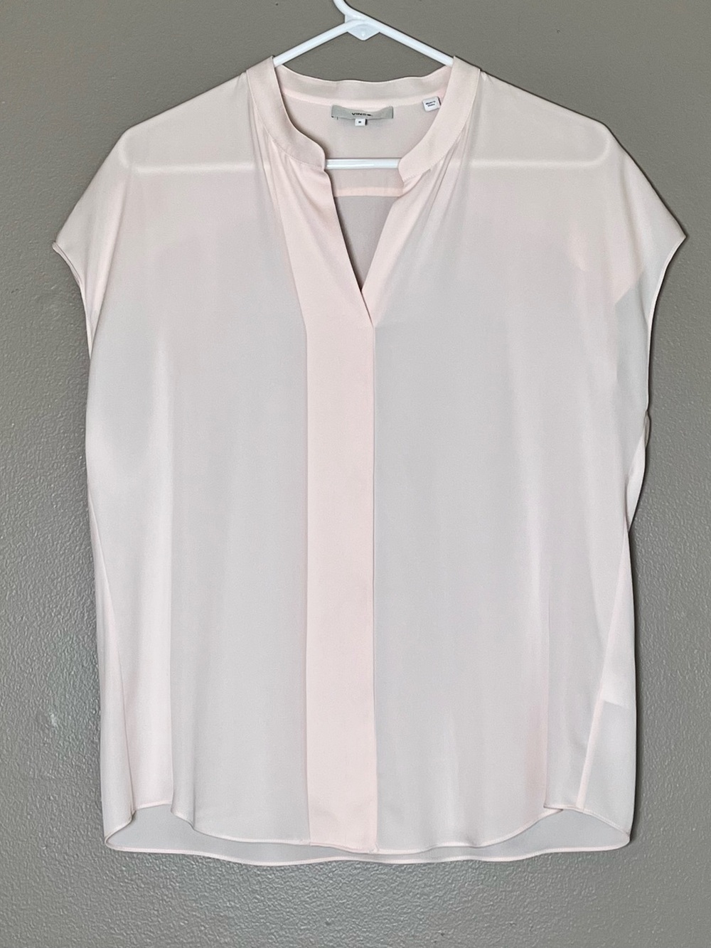 Vince Pale Blush Contrast Trim Cap-Sleeve V-Notch Silk Blouse Size Medium